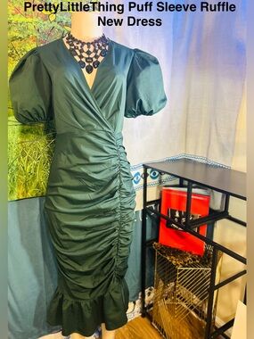 PrettyLittleThing NEW Emerald Green Puff Sleeve Ruffle Midi Dress w Back zipper